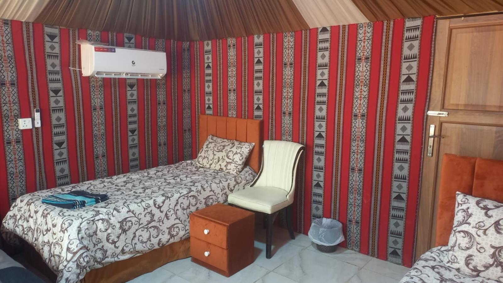 瓦迪拉姆 Al Raha Luxury Camp酒店 外观 照片